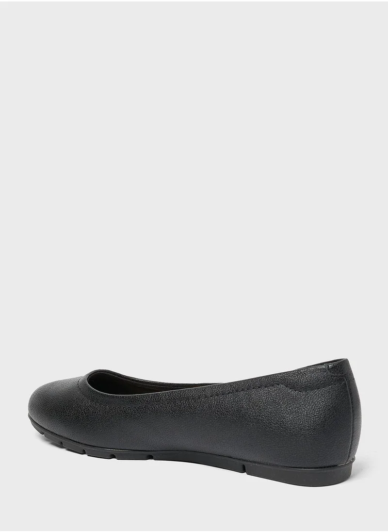 MODARE Alison Flat Ballerinas