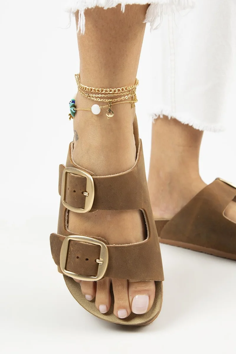 مانجيرو شبشب مانيجيرو إيرين النسائي الكلاسيكي من الجلد الطبيعي بإبزيم مزدوج بلون ذهبي قهوة