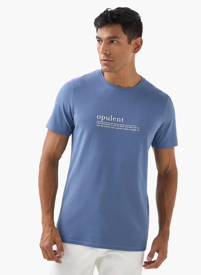 ايكونيك تيشيرت بطبعة حروف أيقونية