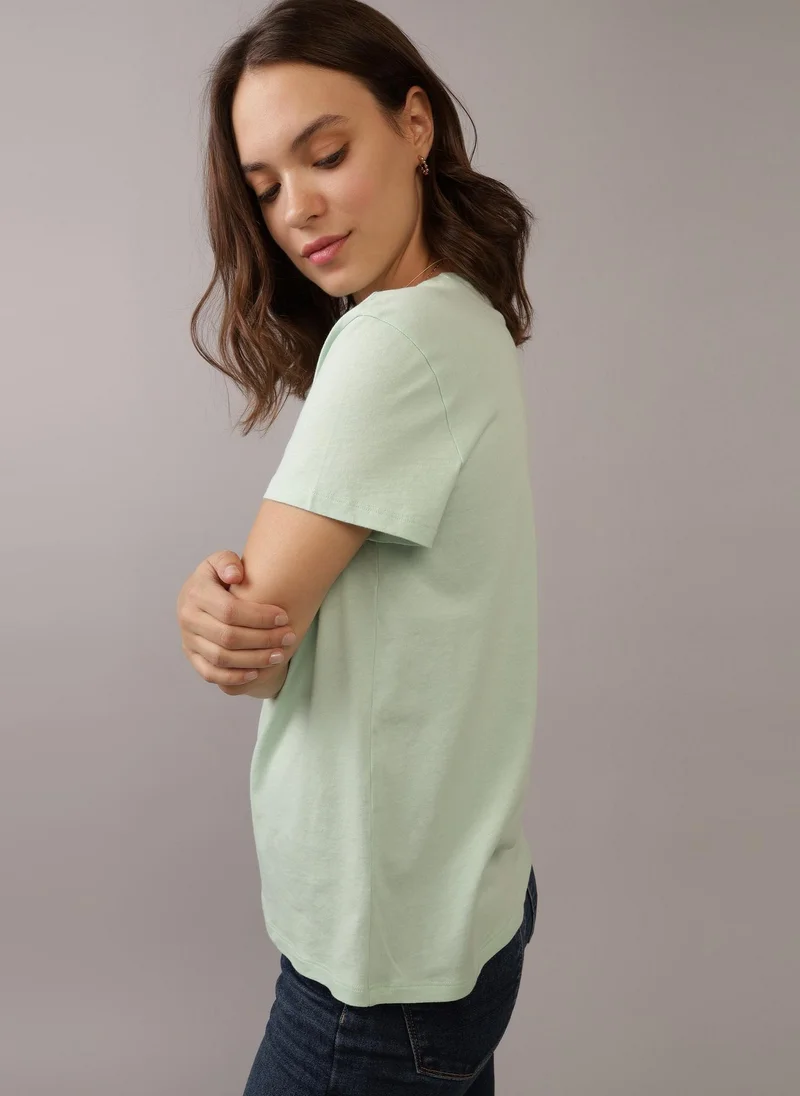 American Eagle Classic Logo Graphic T-Shirt