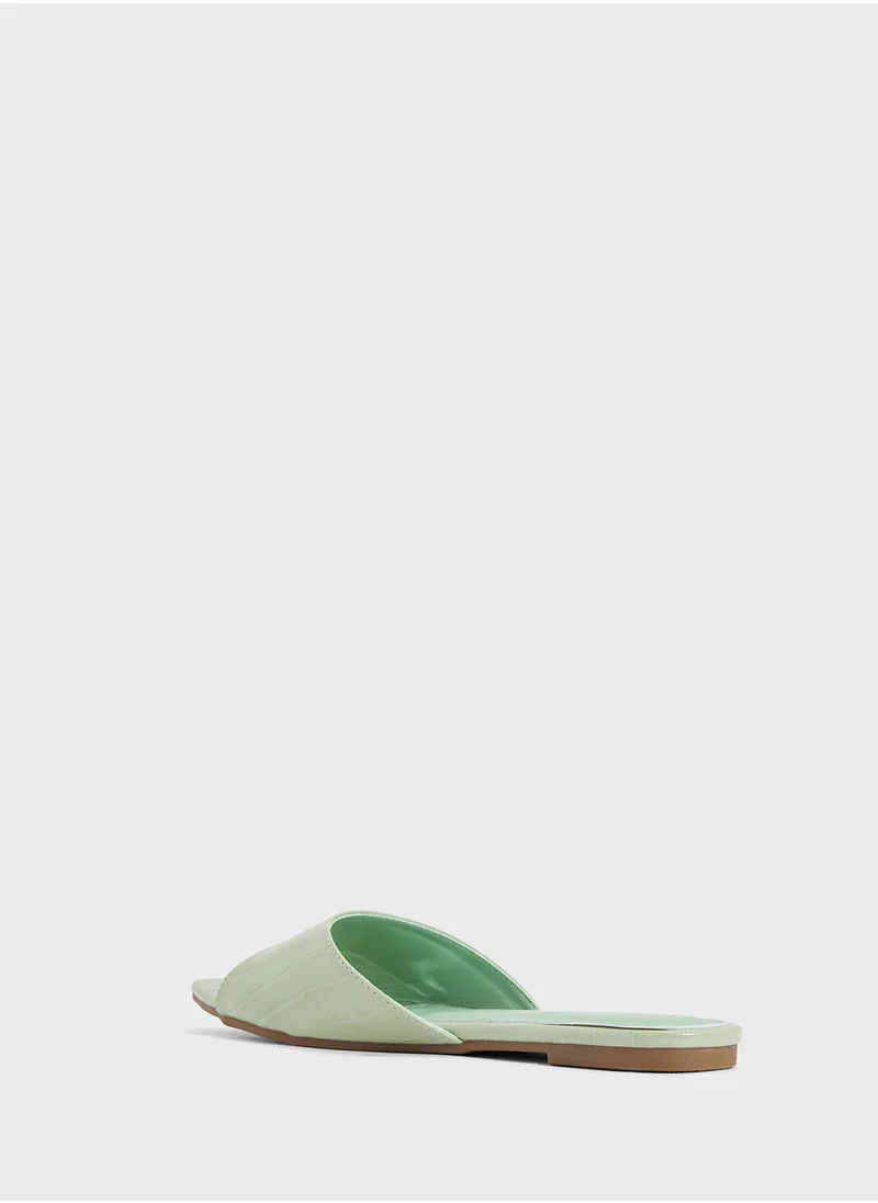 ايلا Croc Effect Flat Sandal