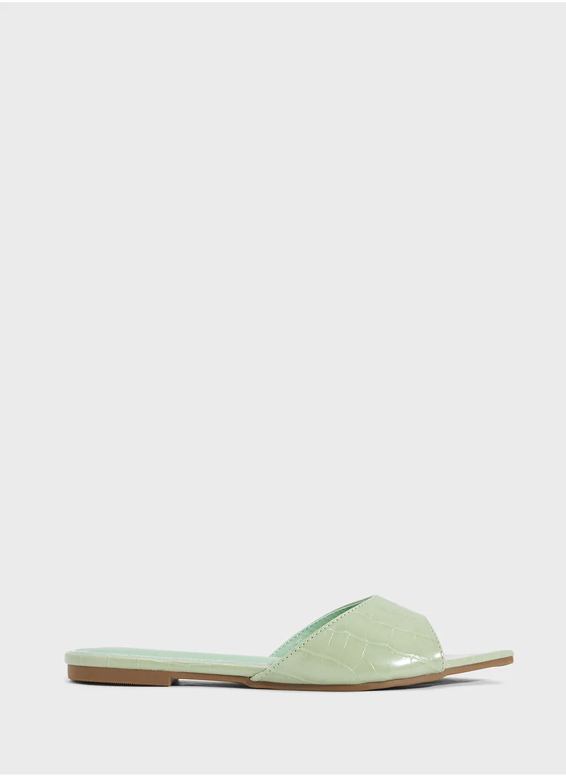 ايلا Croc Effect Flat Sandal