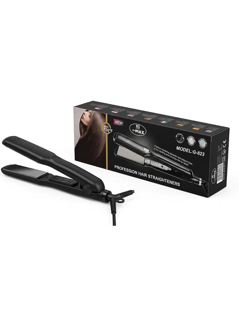 مكواة فرد وتصفيف الشعر الاحترافية من ماركة G-MAX (موديل G-823)، وتتميز بقدرتها الحرارية العالية التي تصل إلى 750°F المخصصة لتمليس وتنعيم الشعر بكفاءة وسرعة فائقة.