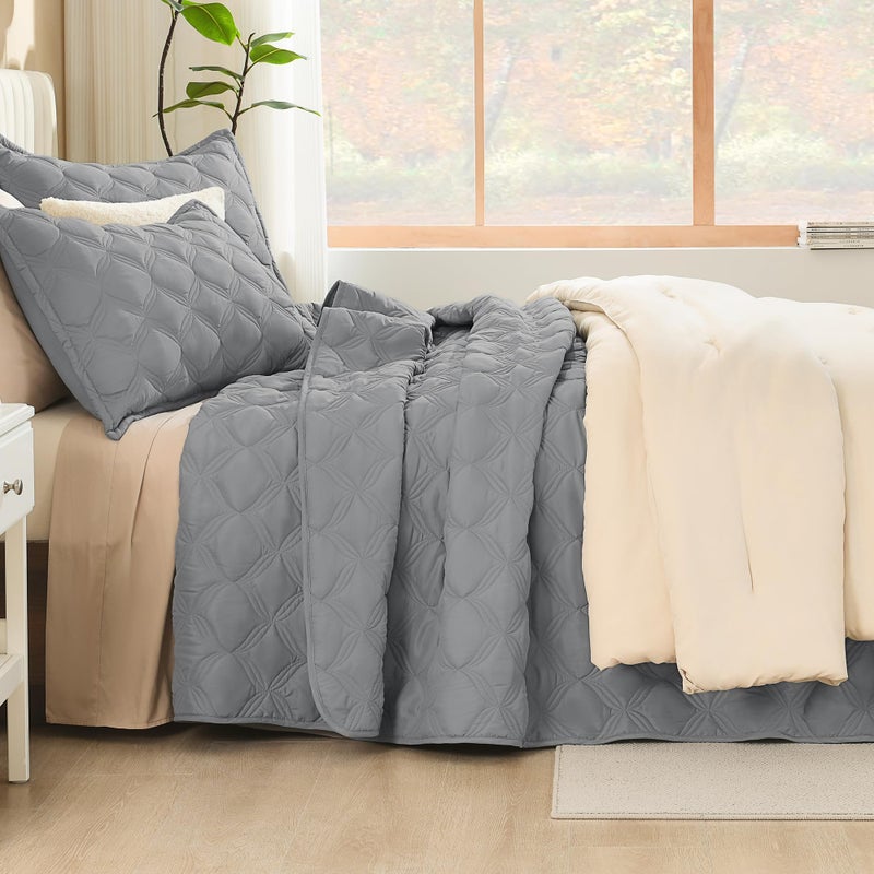 Litanika Litanika California King Quilt Bedding Set  Medium Grey Oversized Lightweight Comforter Bedspreads & Coverlets  Boho Farmhouse Bedding Cover Bed Decor All Season  3 Pieces (1 Quilt  2 Pillowcases)  - Image 3