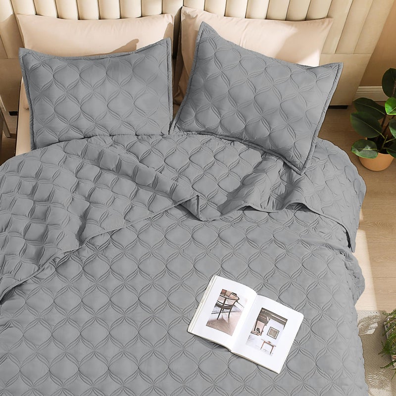 Litanika Litanika California King Quilt Bedding Set  Medium Grey Oversized Lightweight Comforter Bedspreads & Coverlets  Boho Farmhouse Bedding Cover Bed Decor All Season  3 Pieces (1 Quilt  2 Pillowcases)  - Image 4