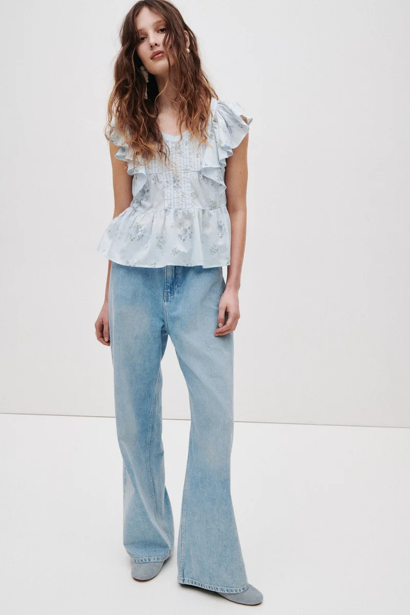 اتش اند ام بلوزة قطنية بحواف مكشكشة