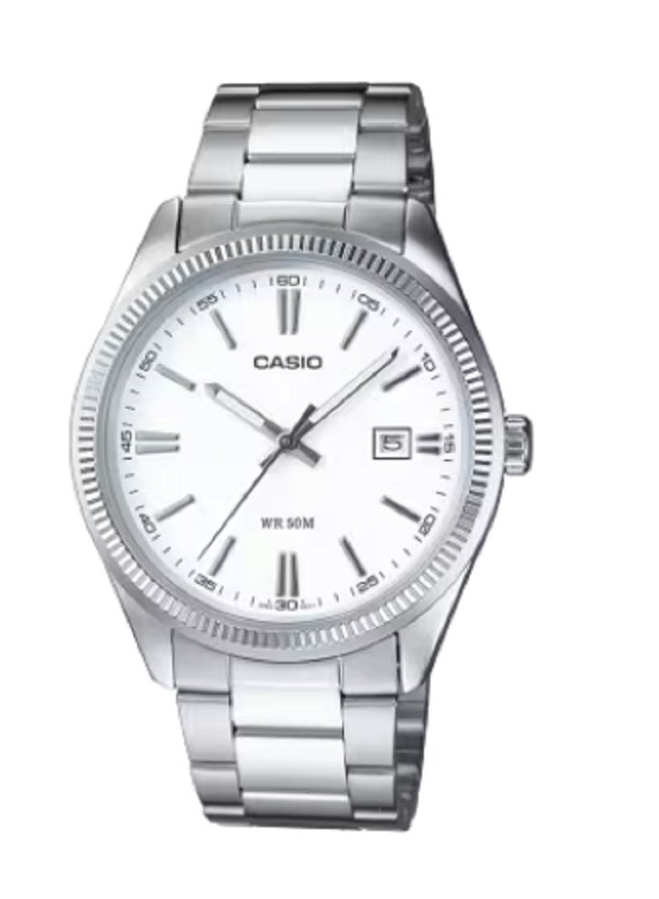 ساعة كاسيو الكلاسيكية التناظرية للرجال مع التاريخ وسوار من الفولاذ المقاوم للصدأ ومقاومة للماء حتى عمق 50 مترًا (تصميم إطار مزخرف)