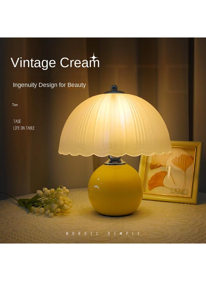 Bluejw Retro Table Lamp Bedroom Bedside Lamp Light Luxury High-end Sense Ceramic Medieval American Chinese Dimming Ambient Night Light - Image 2