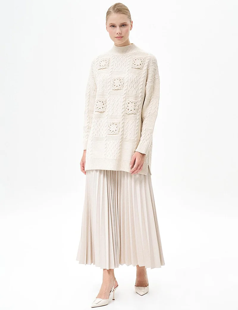 Kayra Zipped Pleated Skirt Stone