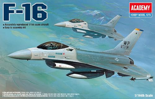 Academy F16 Fighting Falcon - Image 1