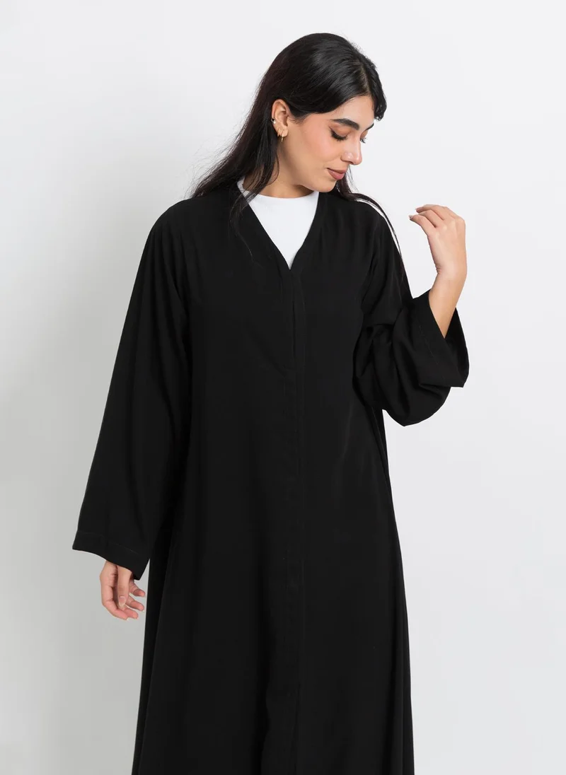 Kaafmeem Black A-Cut Closed Abaya