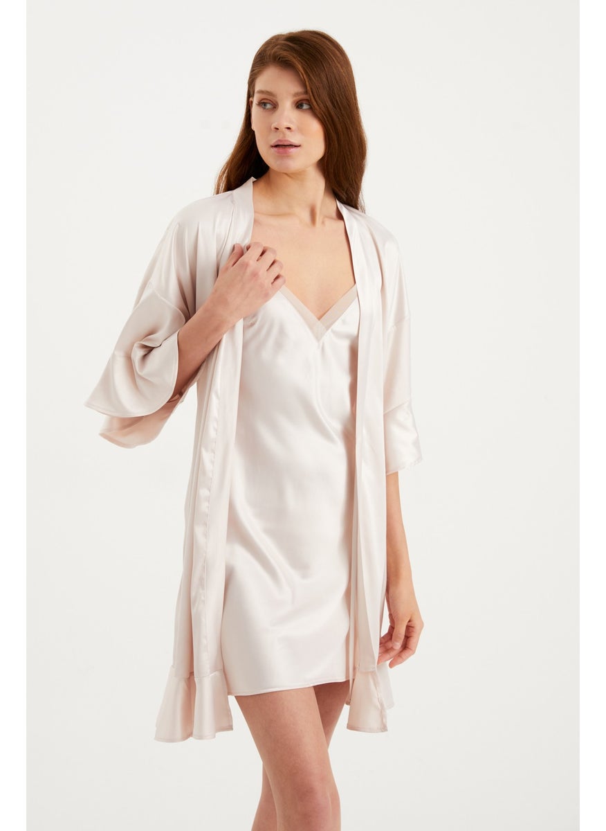 KOM - Alisa Nightly - Image 1