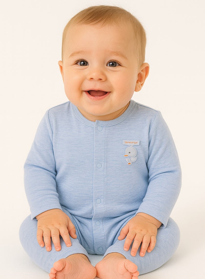 رومبر نمو للأطفال - بوديسوت بأكمام طويلة من مزيج القطن مزوّد بقلادة على شكل بطة، بإغلاق كبّاس أمامي، خفيف للغاية - مناسب للأطفال من عمر 3 إلى 24 شهرًا - Image 1