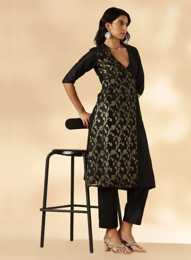 أبهشتي Black Brocade Angrakha Kurta and Pant Set