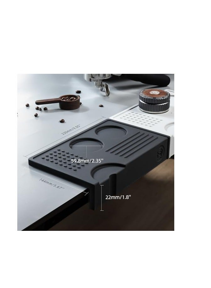 زيروهيرو حصيرة كبس القهوة ZeroHero، مصنوعة من السيليكون الآمن للطعام، غير قابلة للانزلاق، بسمك 10 ملم، خالية من الروائح، مقاومة للماء والحرارة، بحجم 9 × 5.5 بوصة، أداة إسبريسو مثالية لمحبي القهوة ومحترفي الباريستا للاستخدام في المنزل أو المقهى - باللونين الأسود والرمادي. - Image 2