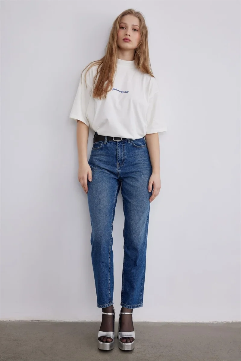 سود كوليكشن Medium Blue Mom Jeans