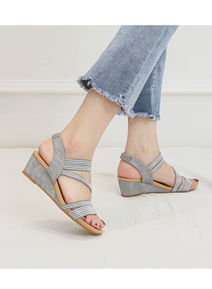 KUYING Sandals Are A Versatile Summer Item  - Image 5