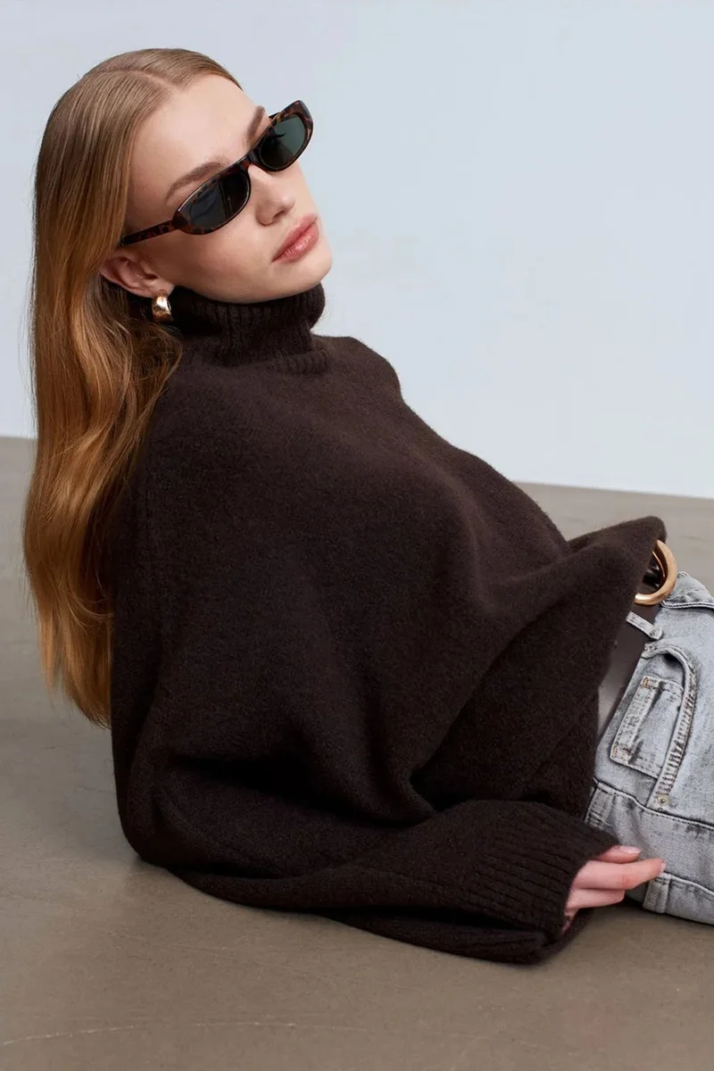 DILVIN Oversized Ribbed Turtleneck Sweater