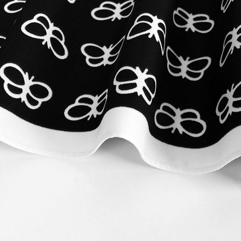 Blue White Scarf 35x35 Inch Silk Head Scarf Elegant Oriental Porcelain Design - Vintage Chinese Style Satin Bandana for Fashion Conscious Individuals - Image 2