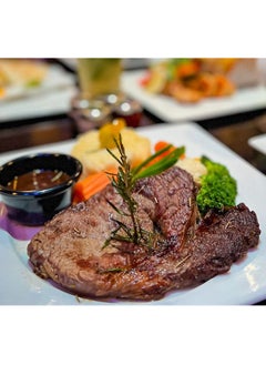 Wondergifts Luxury Dinner for Two, 3-Course Set Menu with Drinks - Experience Gift with Free Spa Voucher  - Image 4