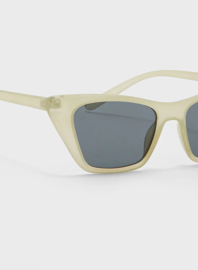 ايلا Cat Eye Sunglasses