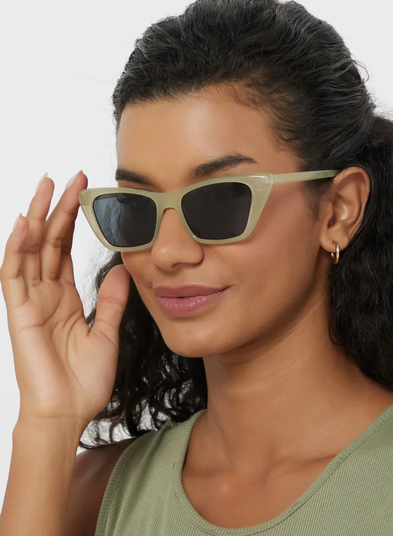 ايلا Cat Eye Sunglasses