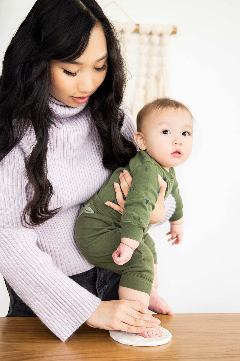 Pearhead Babyprints Baby's First Handprint or Footprint Ornament Kit, Easy No-Bake DIY Clay Impression Kit, Christmas Baby Gift, Baby Keepsake Ornament, Pack of 2 - Image 5