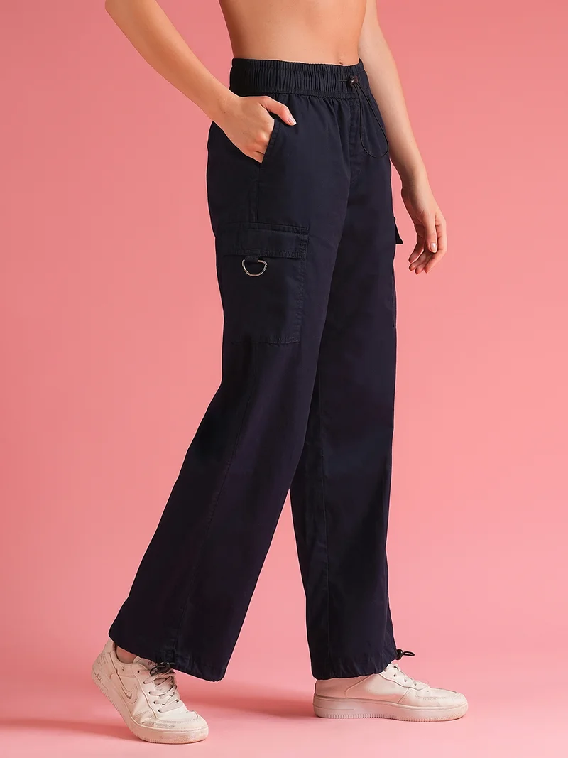 جلو باص بنطلون كارغو نسائي بقصة واسعة وخصر متوسط من جلوبس