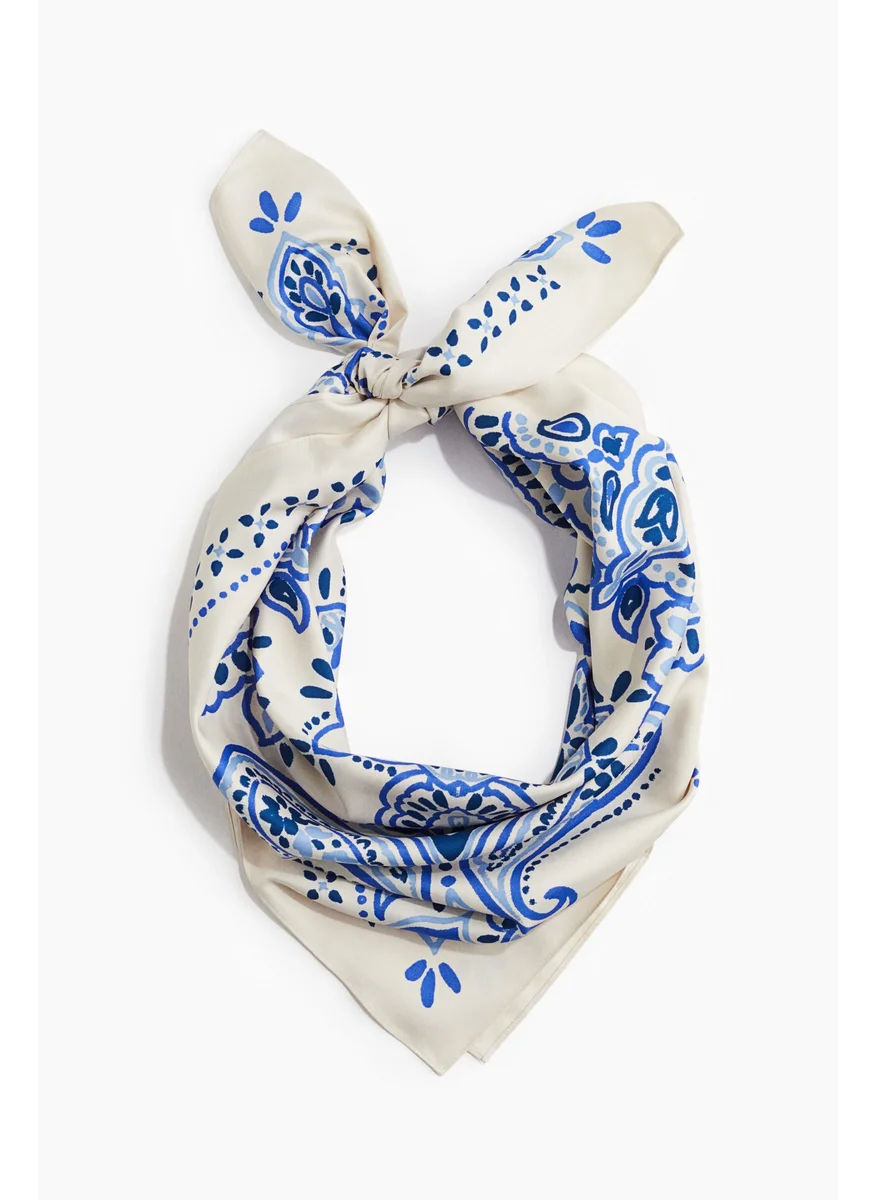 H&M Patterned Scarf