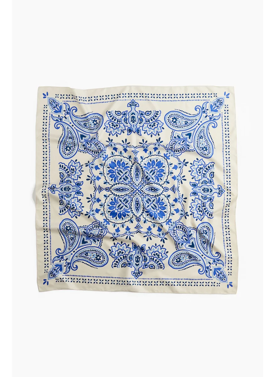 H&M Patterned Scarf