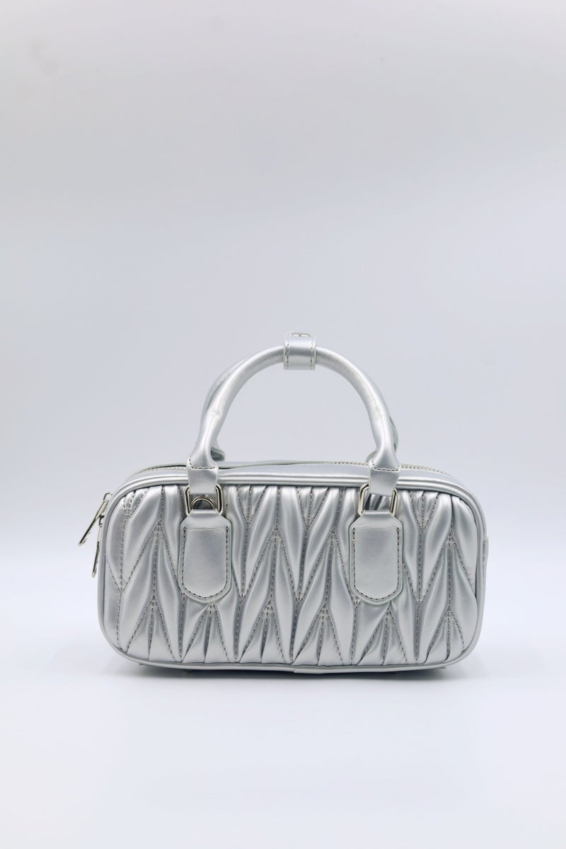 مياو مياو حقيبة MIU Small Arcadie ذات مقبض علوي من جلد نابا ماتيلاسي، قابلة للحمل على الكتف، بإغلاق بسحاب - Image 3