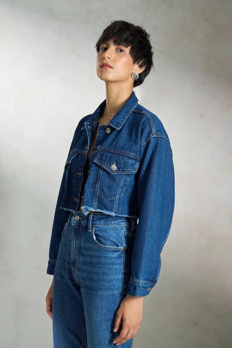Virgio Virgio Women Cotton Collar Neck Crop Length Denim Full Sleeve Jacket