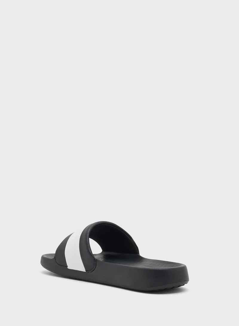 لاكوست Logo Casual Slides