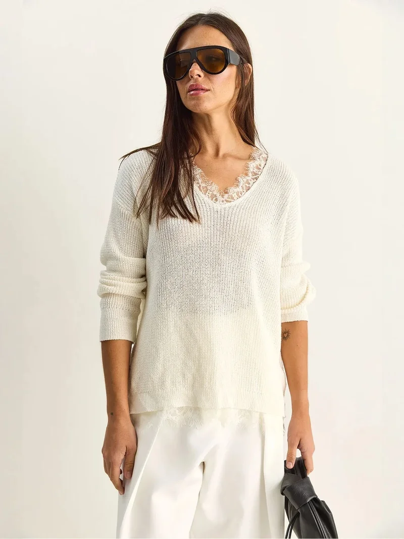 بيانكو لوتشي LUCCI V-Neck Knit Sweater
