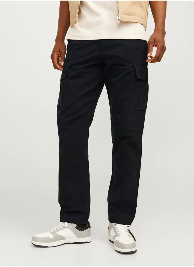 JACK & JONES Solid Relaxed Fit Cargo Pants