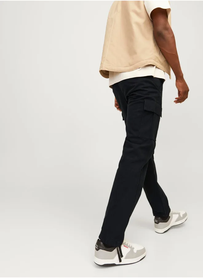 JACK & JONES Solid Relaxed Fit Cargo Pants