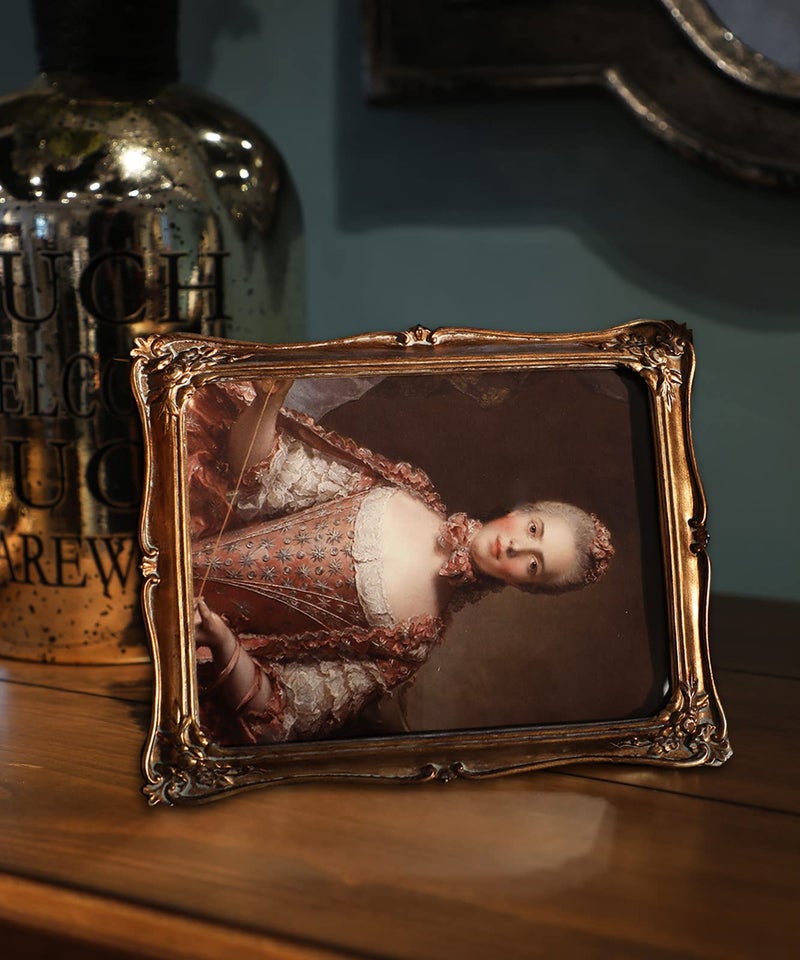 YULINK 8x10 Vintage Picture Frame, Antique Ornate Bronze Gold Photo Frame, for Tabletop and Wall Display, Decorative Retro Home Decor, Old Fashioned Photo Gallery Art - Image 3
