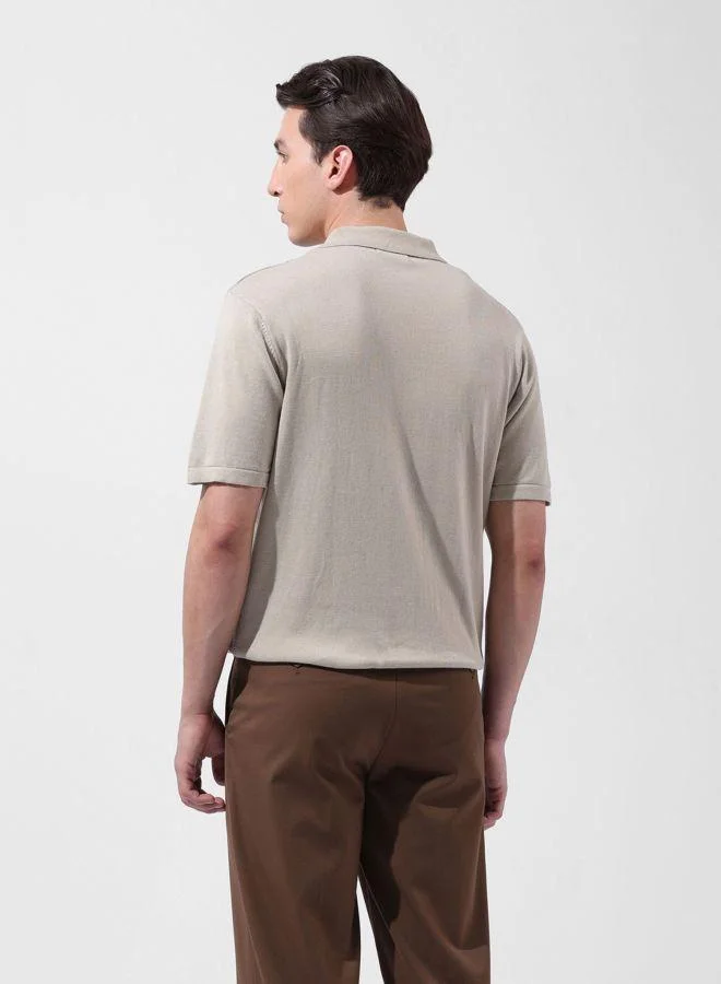 شركة المرآب الهندية Men Slim Fit Textured Polo Collar Half Sleeves Shirt