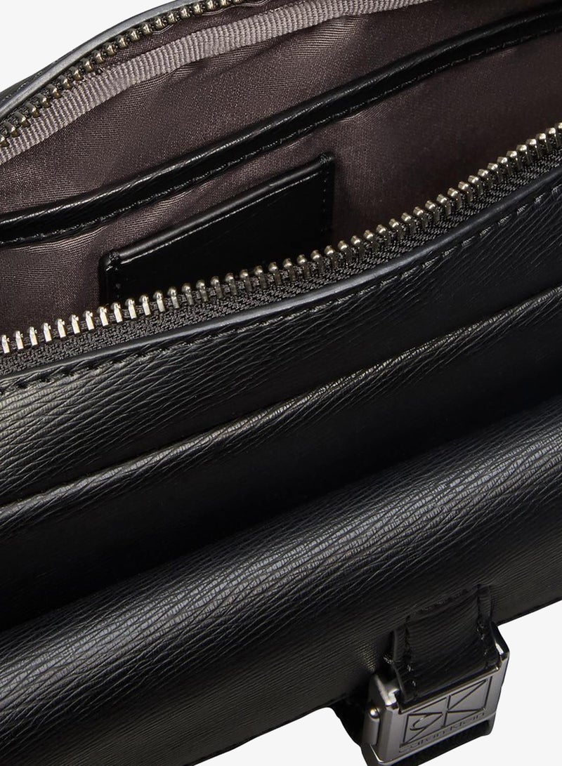 CALVIN KLEIN Emblem Logo Hardware Camera Bag - Image 3