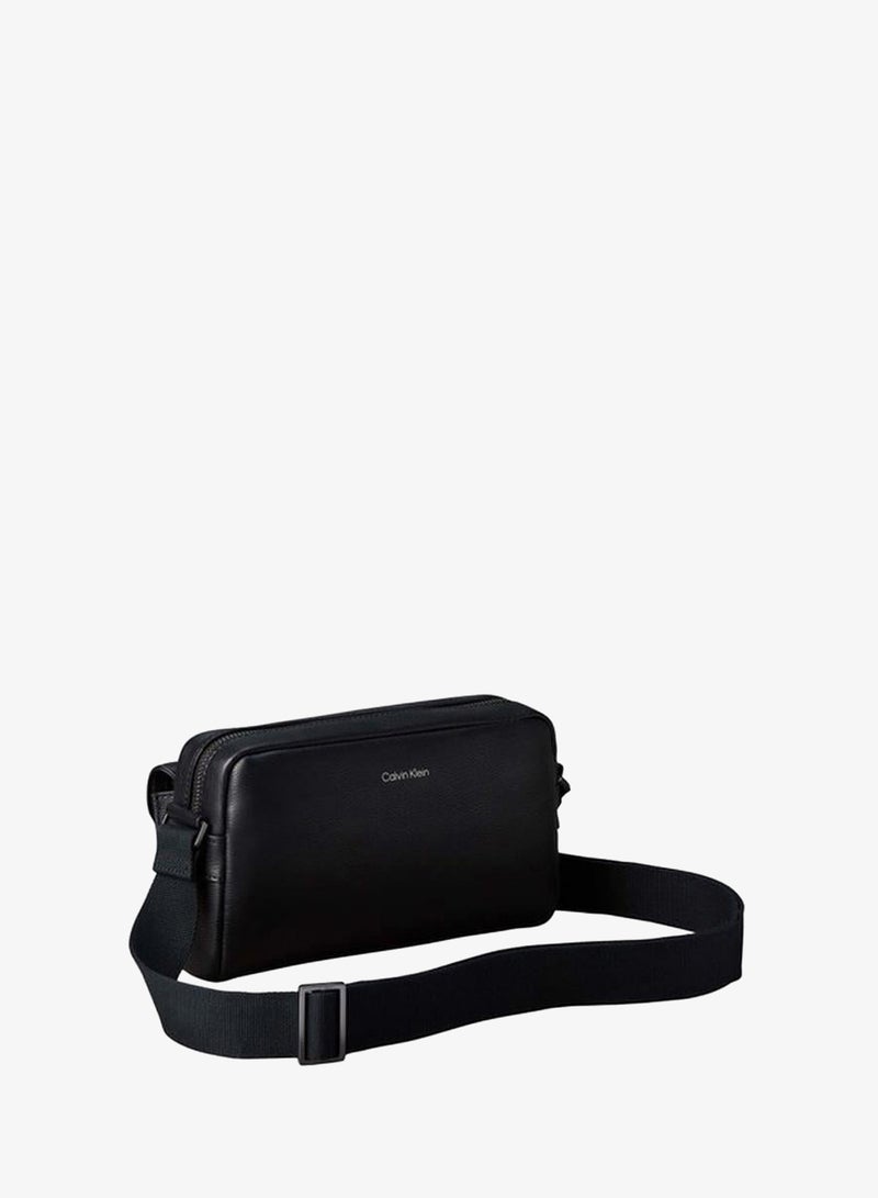 CALVIN KLEIN Emblem Logo Hardware Camera Bag - Image 2