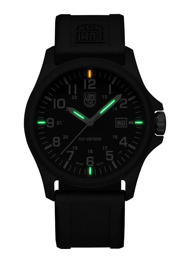 Luminox Men's Analog Round Shape Polyurethane Wrist Watch X2.2401 - 43 Mm