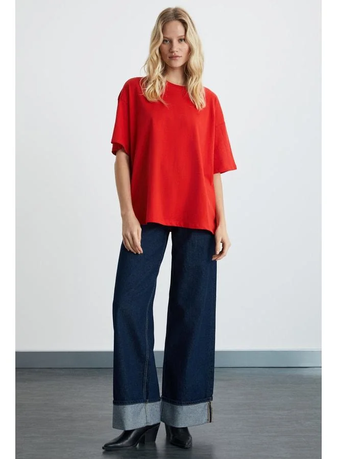 Grimelange Lagertha Women's 100% Organic Cotton Thick-Texture Oversized Fit Round Collar Red T‑shirt.