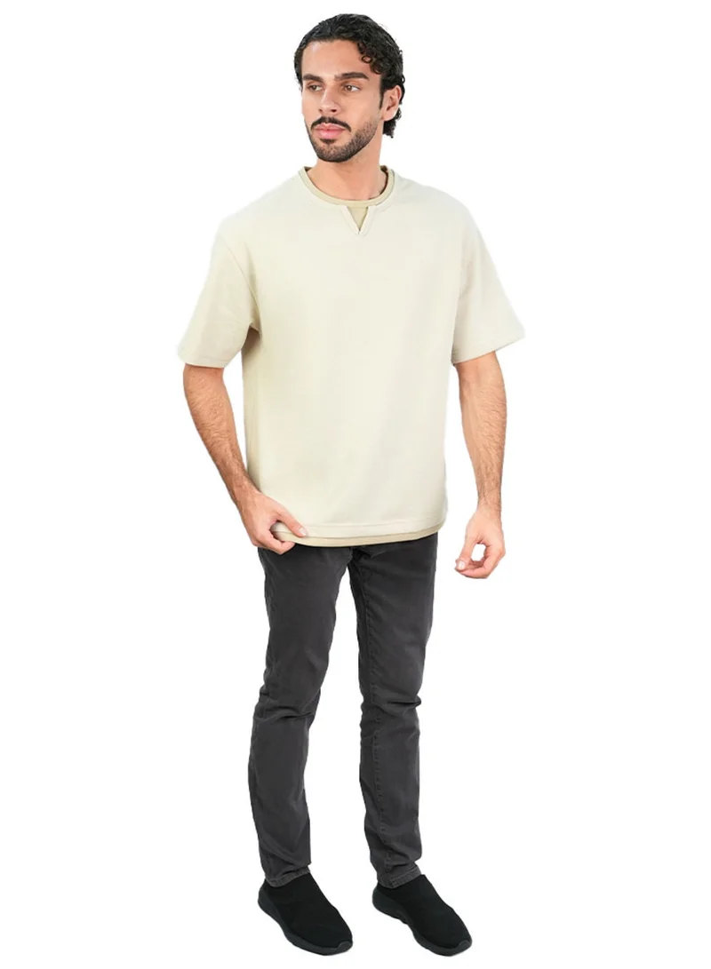 GIORDANO  Men’s Loose Jacquard Interlock Crew Neck Short Sleeve Tee for Men | Best Price UAE