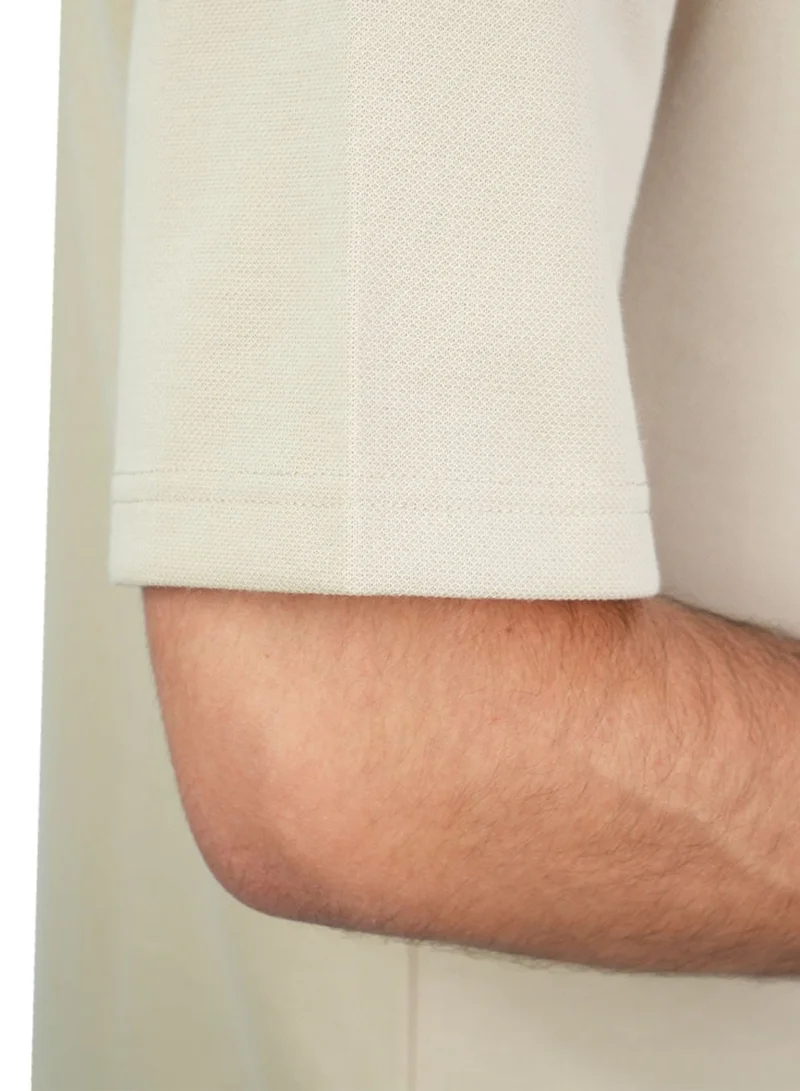 GIORDANO  Men’s Loose Jacquard Interlock Crew Neck Short Sleeve Tee for Men | Best Price UAE