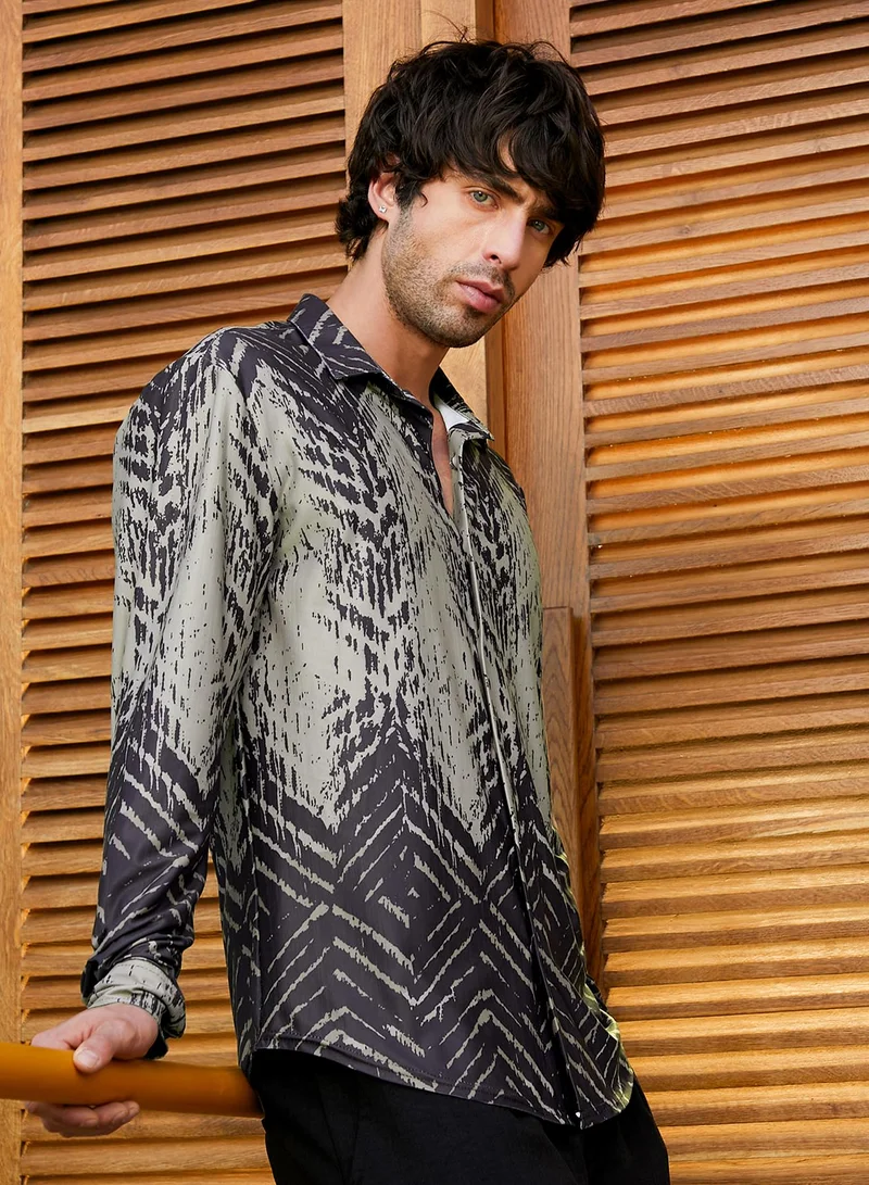 CAHOOT  Men's Charcoal Black Abstract Regular Shirt For Casual Wear | Collared Neck | Long Sleeve | Button Closure | Polyester Blend Shirt Crafted With Comfort Fit For Everyday Wear for Men | Best Price UAE