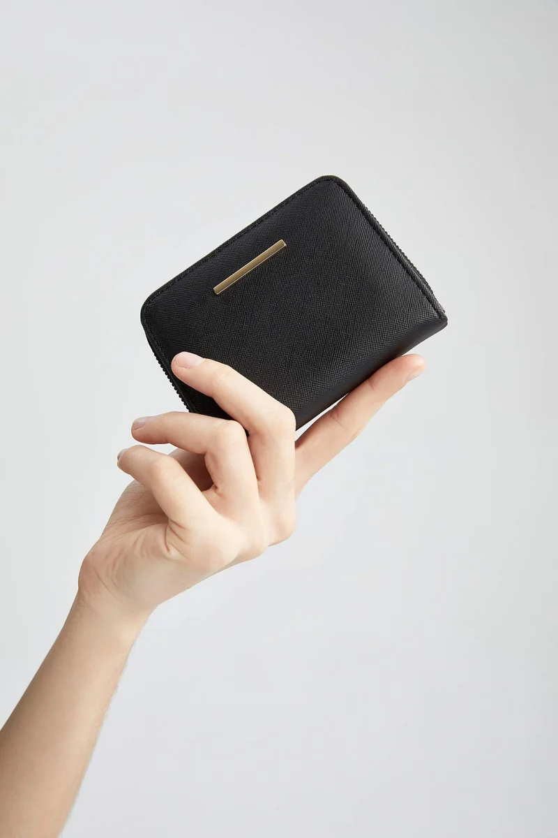 ديفاكتو Woman Faux Leather Wallets