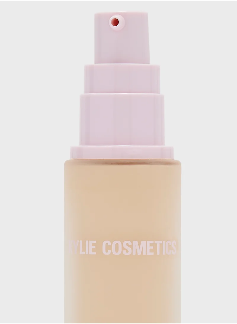 كايلي كوزماتيكس Power Plush Longwear Foundation - 2W, 30Ml