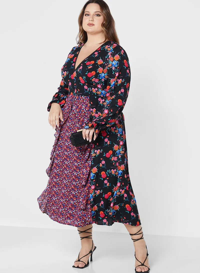 chi chi london curve Plunge Neck Floral Ruffle Sleeve Dress