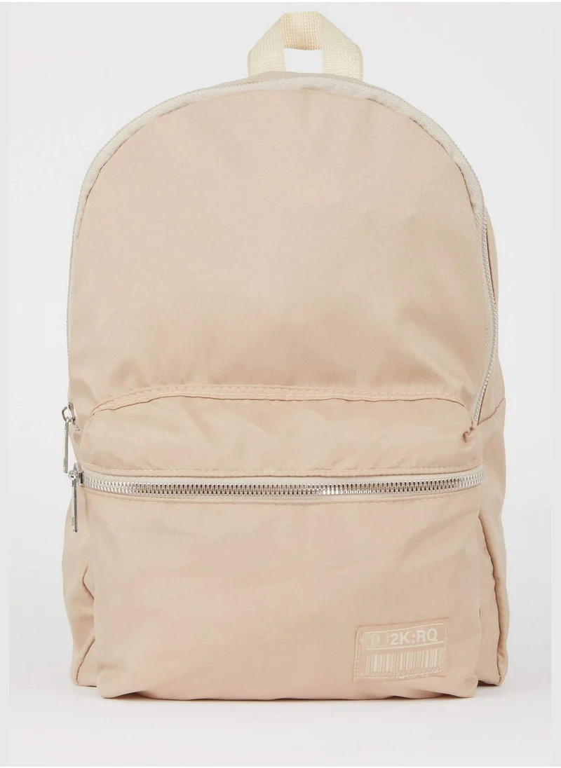 DeFacto Basic Front Pocket Backpack