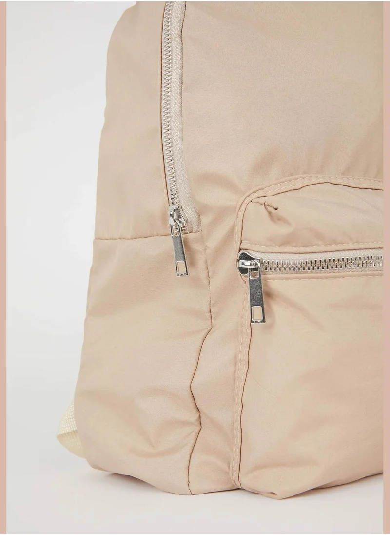 ديفاكتو Basic Front Pocket Backpack